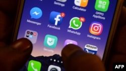 Badan Regulasi Turki, Senin (11/1) sedang membuka penyelidikan dan meminta WhatsApp menangguhkan persyaratan berbagi data pada penggunanya. (Foto: ilustrasi)