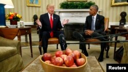 Prezident etib saylangan Donald Tramp Oq uyda Prezident Barak Obama bilan, 10-noyabr, 2016-yil.