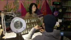 У штаті Каліфорнія стало легальним споживання марихуани із рекреакційною метою. Відео