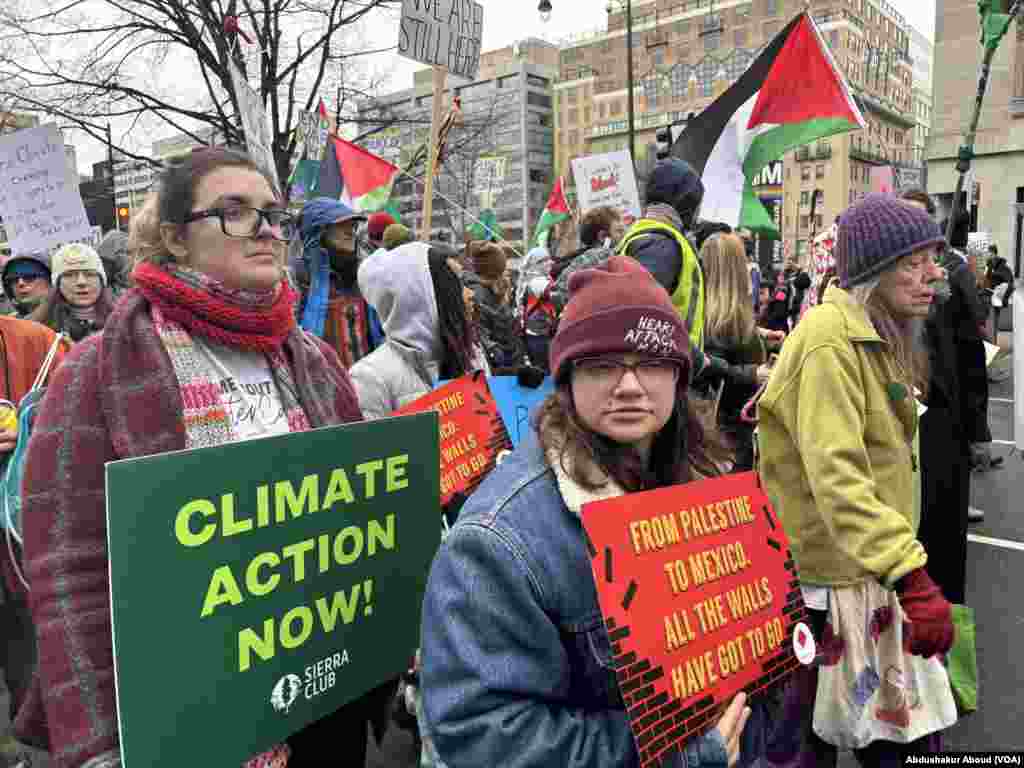 Walinda mazingira kwenye maandamano ya "Peoples March' Washington