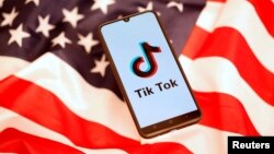 با امضای فرماندار، مونتانا اولین ایالت آمریکا است که ساکنان آن نمی‌تواندد از شبکه اجتماعی تیک‌تاک استفاده کنند. 