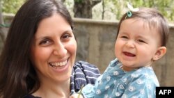 نازنین زاغری و دختر خردسالش در ایران توسط سپاه پاسداران بازداشت شدند. دختر او بعدا آزاد شد.