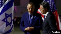 Američki državni sekretar Antony Blinken sa američkim ambasadorom u Izraelu, 30. april 2024.
