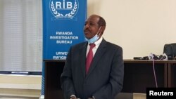 Paul Rusesabagina, alipongezwa kwa ushuja katika filamu ya Hollywood kuhusu auaji ya halaiki ya Rwanda mwaka 1994. Anakabiliwa na kesi nchini Rwanda.