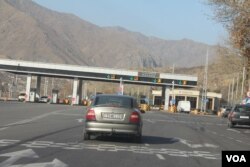 Xitoy shirkatlari tomonidan qurilgan Dushanbe-Xo‘jand-Bo‘ston-Chanoq yo‘li - Tojikistondagi yagona pulli yo‘l