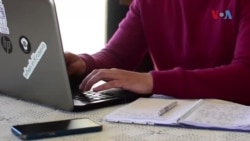 Наместо за домашните процеси, младите фокусирани кон иселување од државата