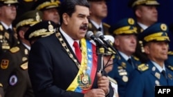El presidente venezolano, Nicolás Maduro, pronuncia un discurso durante una ceremonia para celebrar el aniversario No. 81 de la Guardia Nacional en Caracas. Foto de archivo del 4 de agosto de 2018.