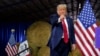 El expresidente de EEUU Donald Trump durante un acto político en Adel, Iowa, el 16 de octubre de 2023.