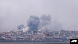 以色列軍隊2023年12月7日繼續在加沙走廊實施空襲。（法新社）