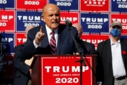 Rudolph Giuliani, abogado del presidente Donald Trump, encabeza el equipo legal que ha presentado demandas contra los resultados electorales en Pensilvania.