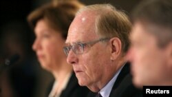 Richard McLaren, who was appointed by the World Anti-Doping Agency (WADA) to head an independent investigative team, presents his report in Toronto, Ontario, Canada, July 18, 2016. (REUTERS/Peter Power)