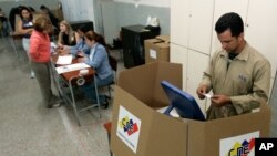 La organización distribuirá a más de 300 coordinadores y observadores por todo el país latinoamericano para verificar el correcto desarrollo del proceso. 