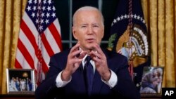 Rais Joe Biden anazungumza kutoka Ikulu ya Marekani Alhamisi, Oktoba 19, 2023, mjini Washington, kuhusu vita nchini Israel na Ukraine. (Jonathan Ernst/Pool kupitia AP)