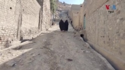 بلوچستان کې پوليس د پوليو د ټيمونو له امنیت ساتلو سره سره د انکاري خلکو په اماده کولو کې هم مرسته کوي