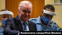 Ratko Mladić u sudnici Haškog tribunala, 8. juna 2021. (Foto: Reuters/Jerry Lampen/Pool)