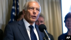 Arhiv - Penzionisani general vojske SAD Wesley Clarck (Foto: AP)