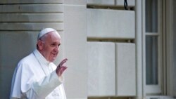 Mejora la salud del Papa Francisco, pero seguirá en tratamiento para su
recuperación
