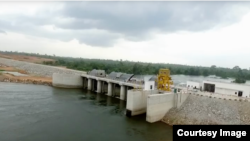 Capture d'écran de la vidéo de CI-Energie montrant le barrage de Soubré, en Côte d'Ivoire, le 7 mars 2017.