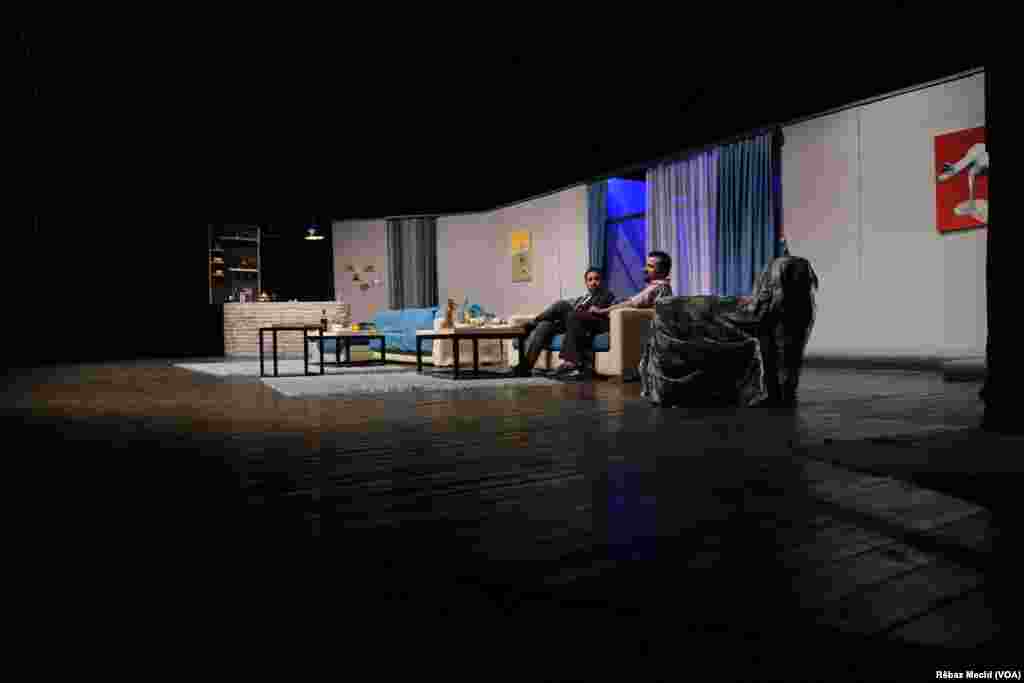 Şanogerîya, Tiştekê Min Ti Neye Veşêrim