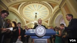 Lo que se deduce de los salarios para la Seguridad Social es uno de los asuntos en la discusión.