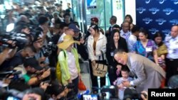 นายกฯ เศรษฐา ทวีสิน ต้อนรับนักท่องเที่ยวจีน