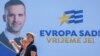 ARHIVA - Predizborni poster Evrope sad u Podgorici (Foto: AP/Risto Božović)