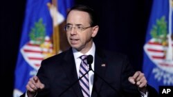 រូបឯកសារ៖ អនុរដ្ឋមន្ត្រី​ក្រសួង​យុត្តិធម៌​អាមេរិក លោក Rod Rosenstein 