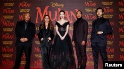迪士尼有華人演員擔綱的影片《花木蘭》(Mulan) 在倫敦。