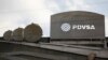 Logotipo en el exterior de un edificio de la compañía petrolera estatal venezolana PDVSA en Caracas, Venezuela. [Archivo]