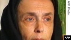 هاله اسفندياری و کيان تاج بخش در تلويزيون دولتی ايران ظاهر شدند