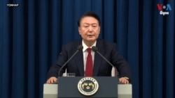 អាស៊ីខនន័រ Asia Corner៖ បាតុករ​រាប់​ពាន់​នាក់​ទាមទារ​ឲ្យ​ប្រធានាធិបតី​កូរ៉េខាងត្បូង​ចុះ​ចេញ​ពី​តំណែង