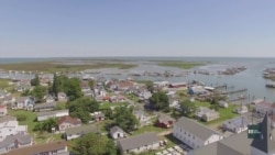 Як живуть та про що мріють мешканці острова, що зникає. Відео