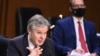 El director del FBI, Christopher Wray, testifica ante el Comité Judicial del Senado en el Capitolio, en Washington DC, el 2 de marzo de 2021.