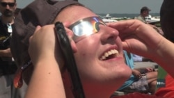 Не одне повне сонячне затемнення, а два поспіль. Відео