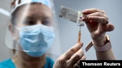 En la lucha contra la pandemia en Estados Unidos, la población no vacunada es un factor importante a tener en cuenta por las autoridades sanitarias. [Foto: Reuters]