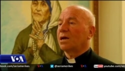 Dom Lush Gjergji flet për shenjtërimin e Nënë Terezës