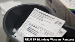 Картка вакцинації від COVID-19 у США