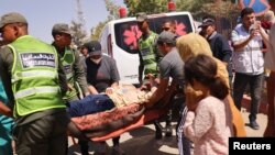 Le tremblement de terre survenu vendredi tard le soir, de magnitude 7 selon le Centre marocain pour la recherche scientifique et technique, est le plus puissant à avoir jamais été mesuré au Maroc. 