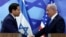 Ngoại trưởng Mỹ Marco Rubio (trái) và Thủ tướng Israel Benjamin Netanyahu bắt tay nhau trong cuộc họp báo chung tại văn phòng thủ tướng ở Jerusalem hôm 16/2/2025.