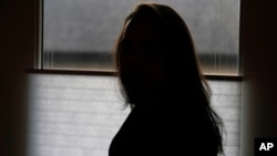 Fotografija bivše analitičarke FBI, koja je sebe identifikovala kao Beki, 9. decembar 2020. godine, (Foto:AP/David Zalubowski)