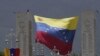 Una bandera venezolana en El Paseo de los Próceres antes del inicio de un desfile militar el Día de la Independencia en Caracas, Venezuela, el miércoles 5 de julio de 2023. Venezuela celebra 212 años de su declaración de la independencia de España. (Foto AP/Matías Delacroix)