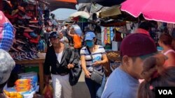 A pesar de la crisis por el coronavirus en gran parte del mundo, en Nicaragua la vida sigue su curso regular con apenas algunas medidas tomadas por la ciudadanía. (Foto: Daliana Ocaña, VOA).