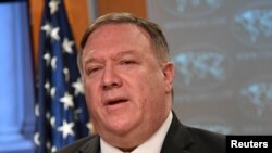 Državni sekretar Pompeo oglasio se pošto je u petak predsednik Tramp izjavio da će, najkasnije do subote, narediti zabranu društvene mreže TikTok u Sjedinjenim Državama. (Foto:Mangel Ngan/Pool via REUTERS) 