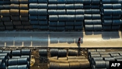 中國遼寧省一處鋼鐵批發市場。（法新社2024年4月11日）