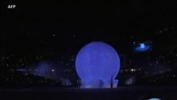 Le Qatar inaugure le premier stade construit pour le Mondial