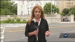 Як росіяни звільняють приміщення торгівельної місії у Вашингтоні. Відео