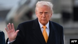 Mutungamiri weAmerica VaDonald Trump.