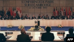 In this photo taken on Oct. 23, 1991, shows a general view of the Cambodian Peace Conference in Paris, France. (AFP PHOTO/ERIC FEFERBERG)