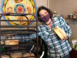 Yanneck Pack, un alemán que llegó a Ecuador en un intercambio universitario, se enamoró de Cotacachi donde ahora vive y trabaja.