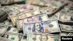 دلار آمریکا - آرشیو